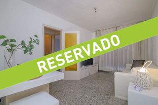Piso  Sant feliu de llobregat - cl constitucio. A veces no buscas simplemente un piso. buscas ese lugar donde em