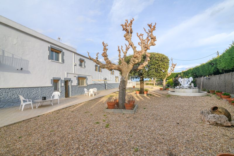 Foto 0a128c3a-e178-4764-b9ea-9bee236e15aa. Casa amb aparcament a Vilamarina Viladecans