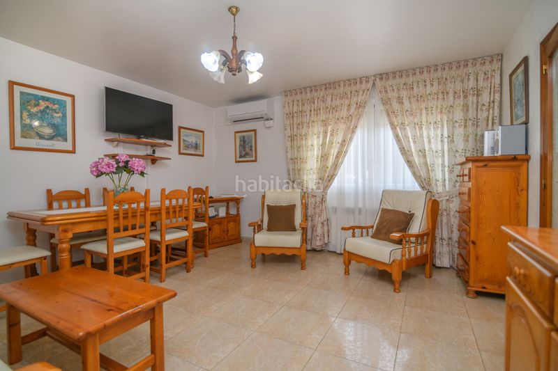 Foto 183fe7c0-f9f7-476c-8c89-ddbc3302675a. Casa amb aparcament a Vilamarina Viladecans