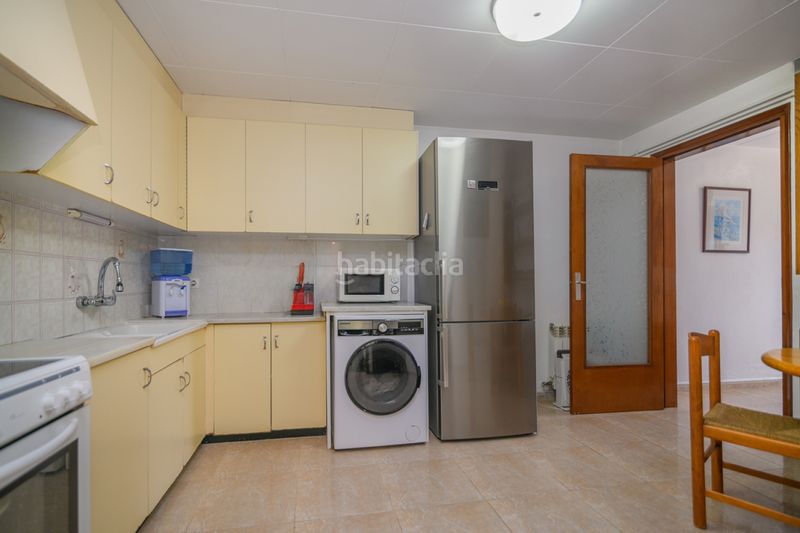 Foto 1fe4690e-8946-4206-b7ad-3f8c0c0d2f23. Casa amb aparcament a Vilamarina Viladecans