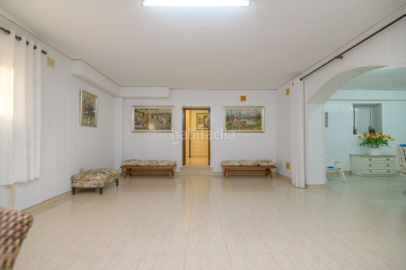 Foto 53713145-7539-43b8-a900-9025aa52752f. Casa amb aparcament a Vilamarina Viladecans