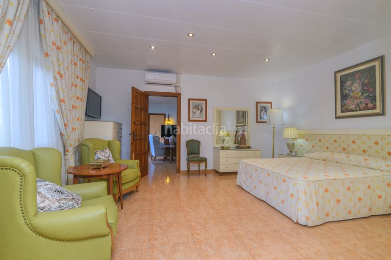 Foto 5ba39336-6082-4626-abc2-ad7a1b19769c. Casa amb aparcament a Vilamarina Viladecans