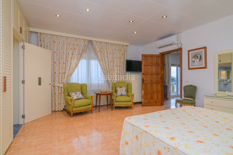 Foto 75cabe0c-9a8e-44eb-b0b6-c91cd6201c04. Casa amb aparcament a Vilamarina Viladecans