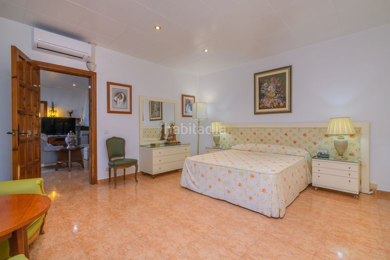 Foto 911be7a7-0380-4c5c-a4e0-cad9a94d10c8. Casa amb aparcament a Vilamarina Viladecans
