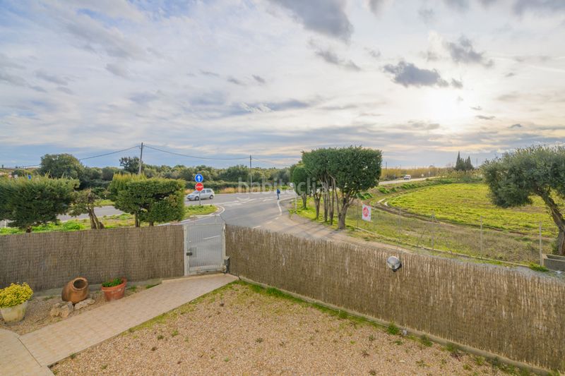 Foto a6c5d548-1699-48ab-a688-66785a31d332. Casa amb aparcament a Vilamarina Viladecans