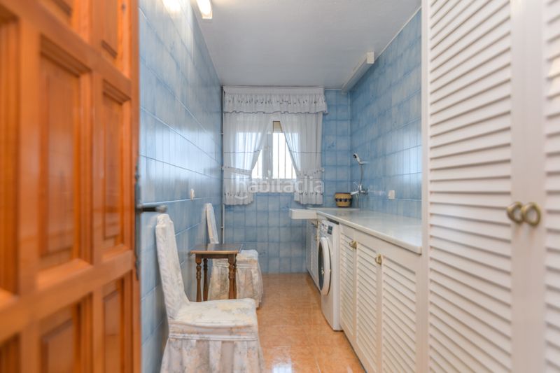 Foto aa16c94f-5827-4d25-a921-872d7a3d4709. Casa amb aparcament a Vilamarina Viladecans