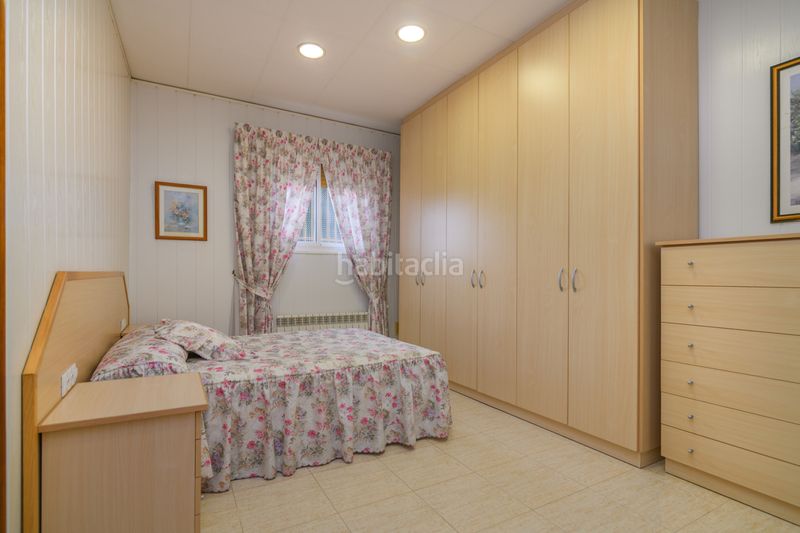 Foto ef5d67d2-2ab6-4b75-aa94-f652d48c1d46. Casa amb aparcament a Vilamarina Viladecans