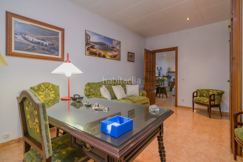 Foto f33332f3-5fa6-47c4-ba46-8674cce2fe26. Casa amb aparcament a Vilamarina Viladecans