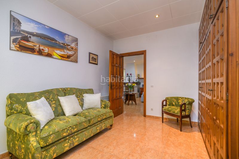 Foto fe94e07a-13b6-4c30-be90-40315272d198. Casa amb aparcament a Vilamarina Viladecans