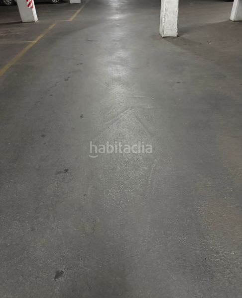 Foto a86b206e-5440-4630-b534-131ee58d2873. Aparcament cotxe a Vilamarina Viladecans