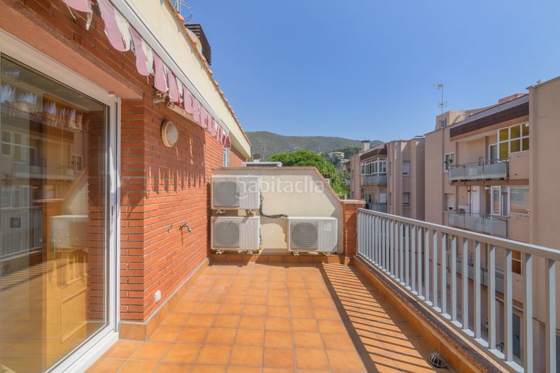 Foto 271746ee-7283-4ad3-b41f-8d5964108dcd. Casa amb calefacció aparcament piscina a Bellamar Castelldefels