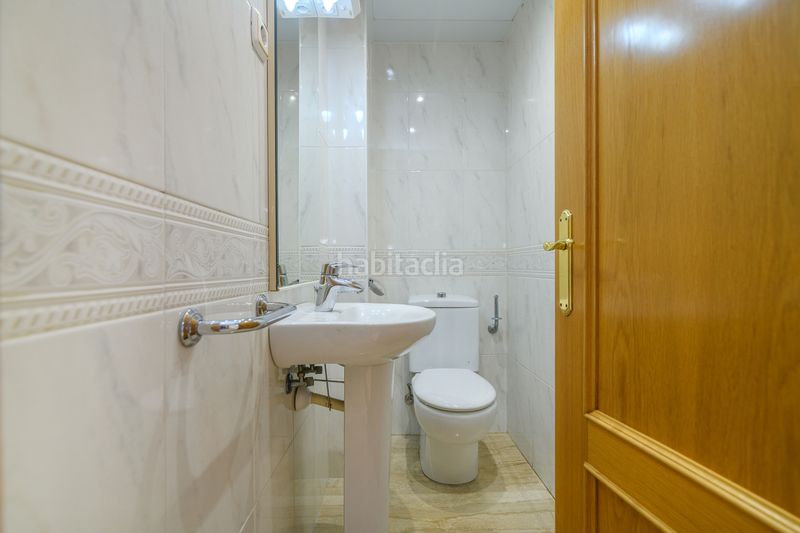 Foto 27824e24-bfb7-49aa-8745-e066f3602c8c. Casa amb calefacció aparcament piscina a Bellamar Castelldefels