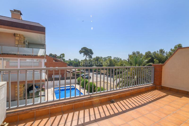 Foto e89a8b3b-9c33-4b95-9549-d851fcc23885. Casa amb calefacció aparcament piscina a Bellamar Castelldefels