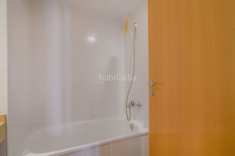 Foto d68f5265-1b9d-4ab1-b52c-3edca0ad5a01. Pis amb calefacció piscina a Torre-roja-Campreciós Viladecans
