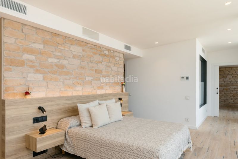 Foto ba39a126-a599-4956-817b-95ebbf40eef0. Casa amb calefacció aparcament piscina a Torrent Ballester Viladecans