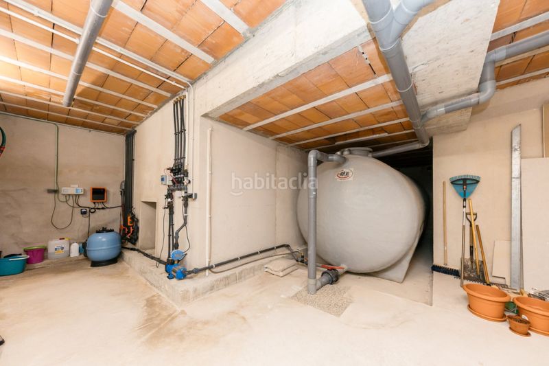 Foto bc7f02cd-295a-410d-a22c-76214f2149ac. Casa amb calefacció aparcament piscina a Torrent Ballester Viladecans
