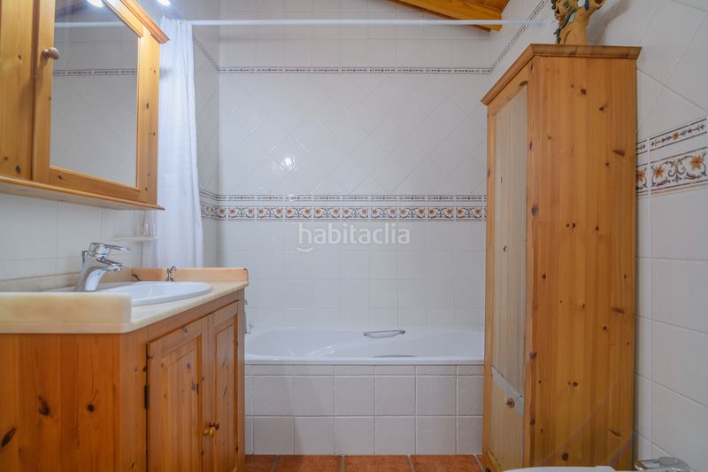 Foto 37a0ab86-3d24-4660-8a24-1e68623b45e9. Casa amb calefacció aparcament a Begues