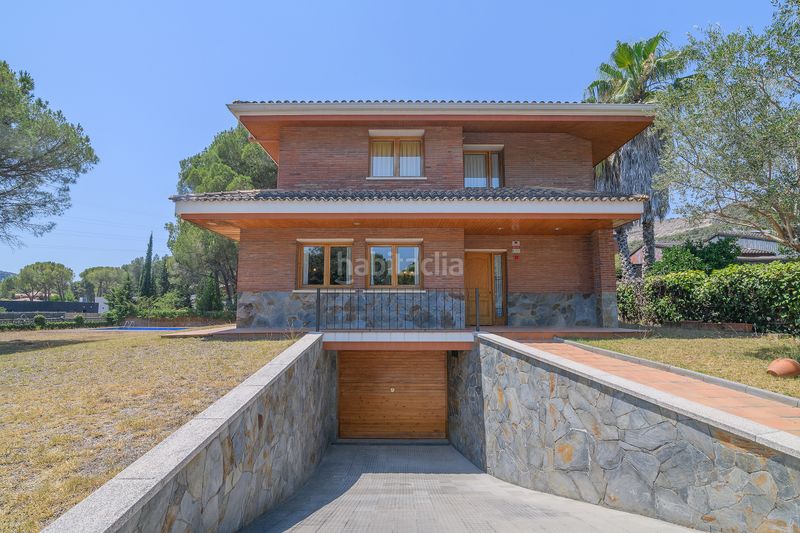 Foto 631af52a-537e-4495-b79c-dddebeee76b7. Casa amb calefacció aparcament a Begues