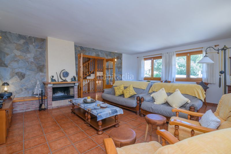 Foto b115d8ed-0779-419c-9a8e-e202c2702f85. Casa amb calefacció aparcament a Begues