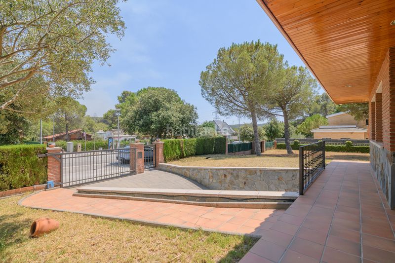 Foto bfbb510f-ebcf-48d7-84fa-5bda15c36557. Casa amb calefacció aparcament a Begues