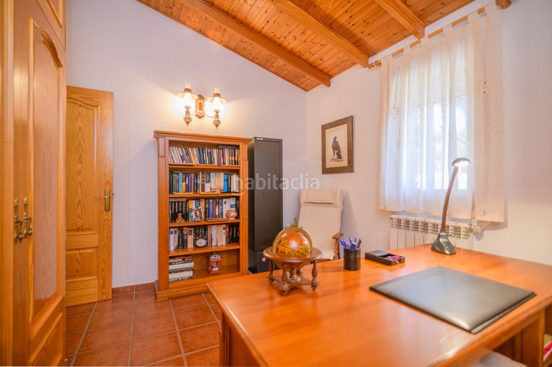 Foto c17feb8a-0b34-49ba-8ccf-03c4fb75f22d. Casa amb calefacció aparcament a Begues