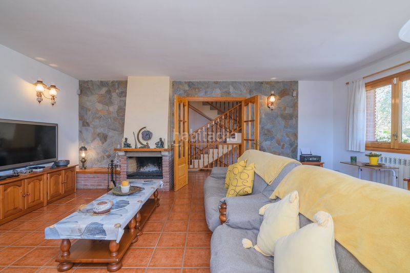 Foto d5e722c1-7023-4b23-9c9f-a434a756ed5e. Casa amb calefacció aparcament a Begues