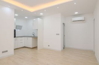 Etagenwohnung  Sant boi de llobregat - calle rossello del. Piso con cédula