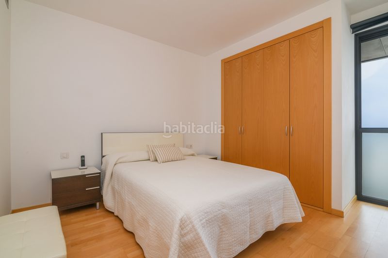 Foto f6b952e0-31a6-40f4-a300-4ceada580423. Pis amb calefacció aparcament piscina a Vilamarina Viladecans