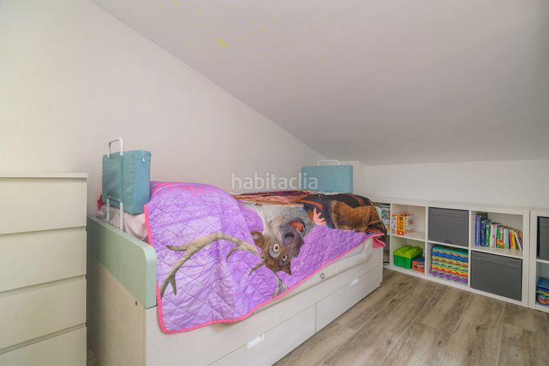 Foto 029d1260-6f94-40a1-abf8-397bbd21e9fe. Pis amb calefacció a La Gavarra Cornellà de Llobregat