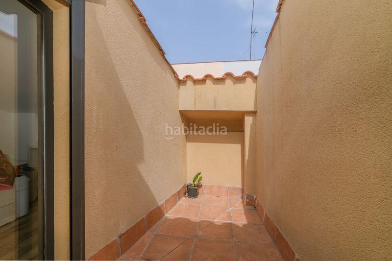 Foto 5d0c7300-b2cf-4c0a-87fe-f88f854b8dad. Pis amb calefacció a La Gavarra Cornellà de Llobregat