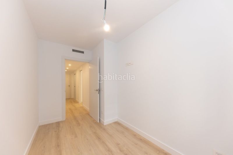 Foto 2cc66c32-e783-4866-95b5-fbede4893dcb. Pis amb calefacció a La Gavarra Cornellà de Llobregat