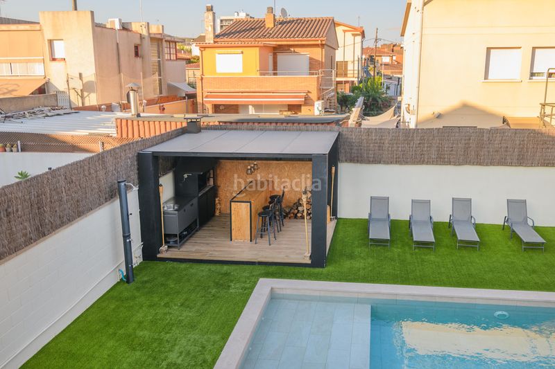 Foto c3fc719b-8d3a-47a7-98f7-8c3496962855. Casa amb calefacció aparcament a Torrent Ballester Viladecans