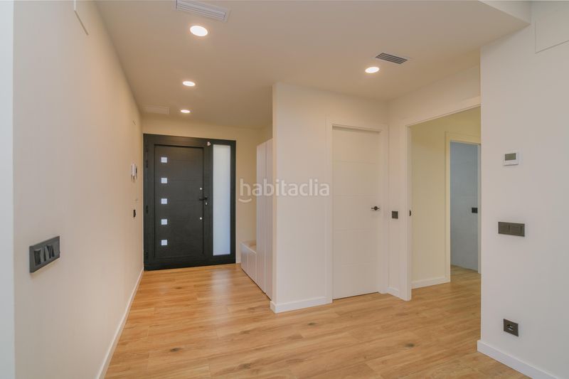 Foto de799b06-feea-41a6-a907-81f8131c8b9b. Casa amb calefacció aparcament a Torrent Ballester Viladecans