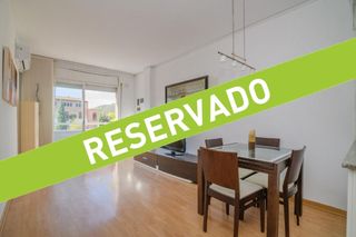 Pis  Viladecans - cl roure. Luminoso piso de 3 habitaciones con vistas espectaculares a la m