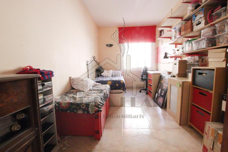 Foto 5799ea2f-2c52-4d4c-83df-add7efb09d63. Casa aparellada a Centre Mataró