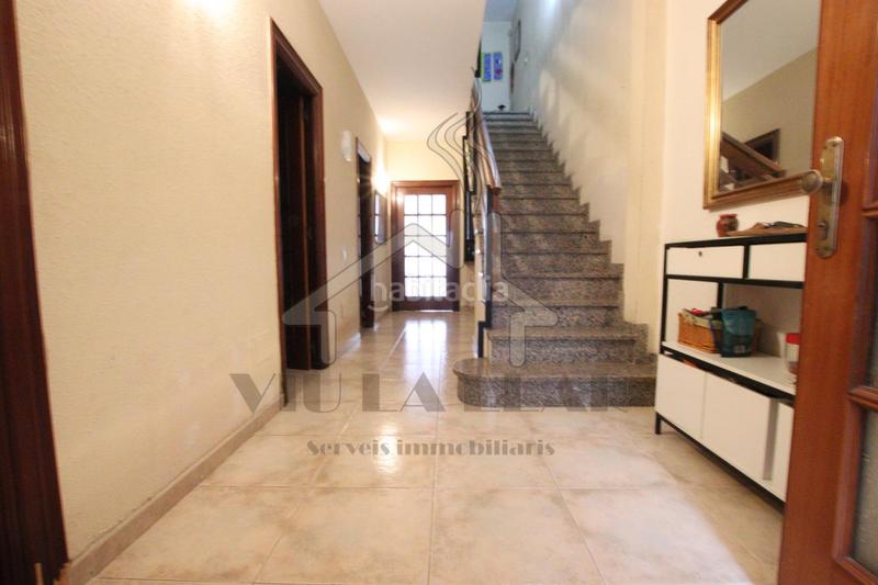 Foto 95932052-6af1-43ea-9a96-808f689c8f59. Casa aparellada a Centre Mataró