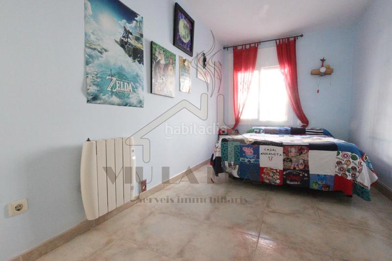 Foto c7f12dfe-28d7-45d8-a8e3-9e3dcb4614cb. Casa aparellada a Centre Mataró