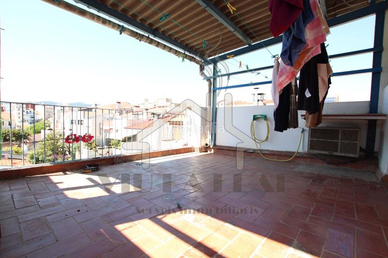 Foto 9c23c271-5a13-4a40-b339-62fec713712f. Casa adossada a Centre Mataró