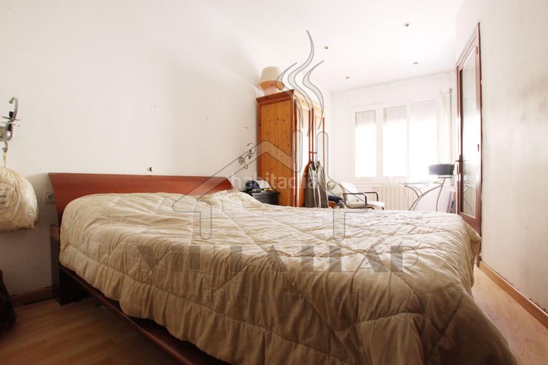 Foto d729b173-6459-4373-bd11-3a1b236436d5. Casa adossada a Centre Mataró