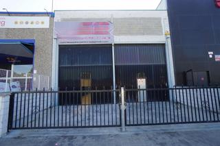 Nau industrial a El Tancat-Mas d´en Gual. Nave industrial en polígono de la cometa