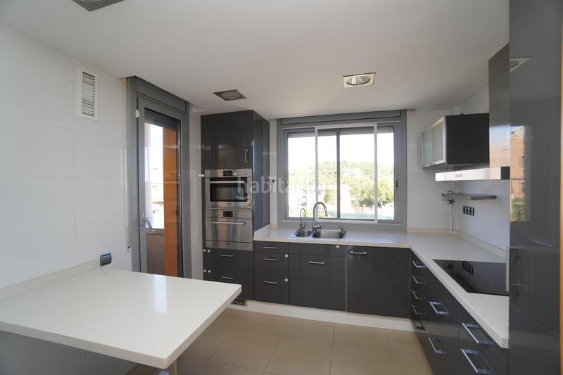 Foto 41400442-b49b-49bd-b564-db3b049b76f2. Miete etagenwohnung mit pool in Roda de Barà