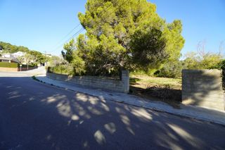 Terrain résidentiel à Carrer bell esguard 13. Solar esquinero de 770 m2 en els masos de comarruga
