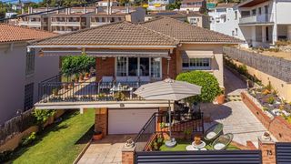 Casa  Comte gomez de orbaneja 75. Casa con vistas y vivienda en una sola planta
