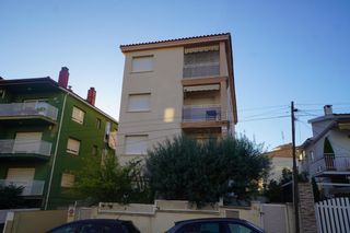 Rent Flat in Coma-ruga Platja. Piso en alquiler de larga duración en comaruga