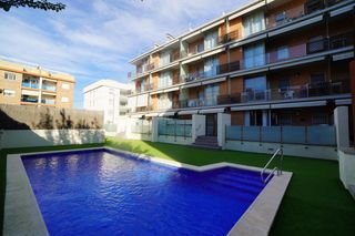 Planta baixa  Nausica-llansa 4. Piso con terraza de 34m2, con salida directa a la piscina