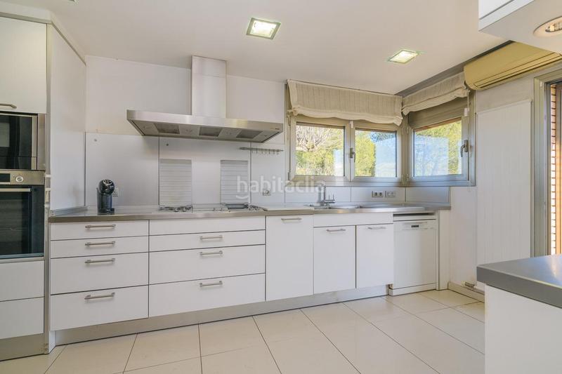 Foto a7b2a8f4-af3f-4e52-b63e-b36d75ef45a0. Maison avec chauffage piscine dans bases de Manresa - carretera de santpedor Manresa