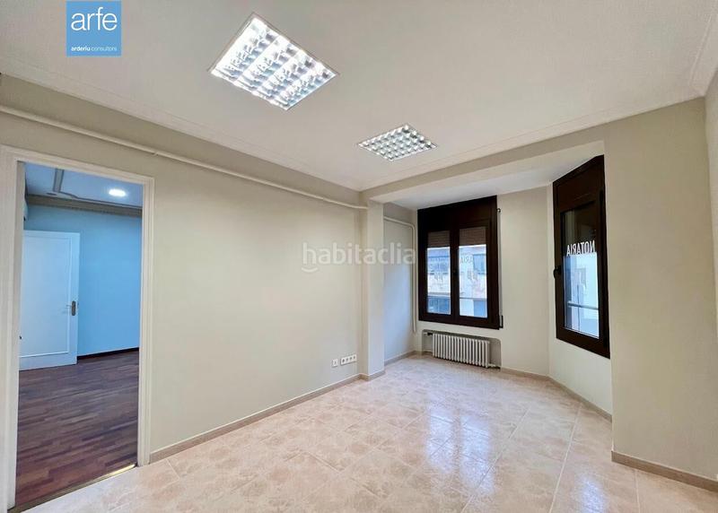 Foto 3b64cbb8-958b-4337-92ef-52d18578d58e. Rent office space with heating in Centre - Passeig i Rodalies Manresa
