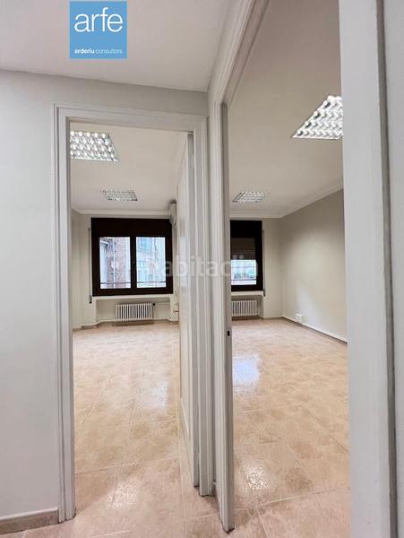 Foto c893f34f-17c9-4d6e-85af-3fd384879cc6. Rent office space with heating in Centre - Passeig i Rodalies Manresa