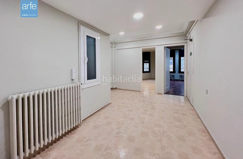 Foto ec07042c-6071-440c-88d6-64a7f5913e86. Rent office space with heating in Centre - Passeig i Rodalies Manresa