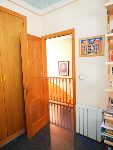 Foto 10390460-2de2-498d-bb05-7aaabfd135d2. Reihenhaus mit heizung parking in Petrer